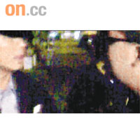 警員指燒烤不合法，要求停止。