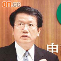 申訴專員黎年指出，政府部門怕麻煩，拒絕市民索取資料。