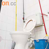 本港部分住宅單位仍然用食水沖廁。