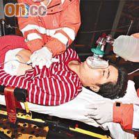 日籍漢病發昏迷，救護員以心外壓急救。
