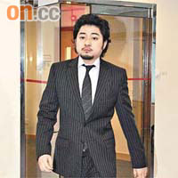 許智政相片在美容中心報道刊出，但他事後無採取補救。