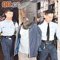 涉嫌刺傷弟弟男子被捕。