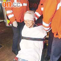 被斬傷老婦送院救治。