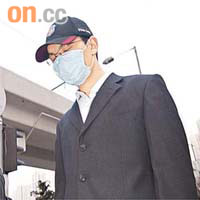 被告張揚辯稱自己泳姿欠標準，當時可能無意間碰到他人。資料圖片