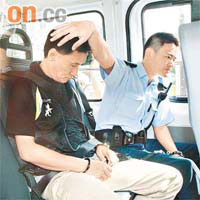 被告劉錡（左）還押候判。(資料圖片）