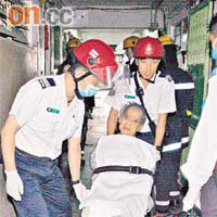 疑與妻通電自殺老翁送院檢驗。