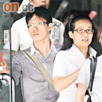 被告西遠寺龍也（左）和女被告鄭慧敏（右）。