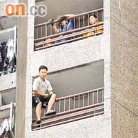 機場女地勤被劫殺案，死者的前男友多次企圖跳樓，要以死控訴警方。	資料圖片