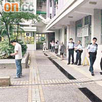 警員封鎖現場調查。