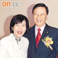 浸大尋日喺會展設宴慶祝吳清輝校長榮休，做過佢學生嘅羅范椒芬都有現身。