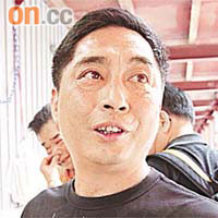 朱先生（建築業）<br>係貴咗少少，一年一次無所謂啦，特登睇潮州糉，因為呢度啲糉夠多餡，好味啲。