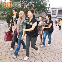 入境處日前在維園掃蕩非法勞工,拘捕兩名涉嫌違反逗留條件的印傭。