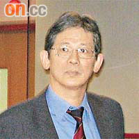 謝紹光被指控專業行為失當，昨出席聆訊。