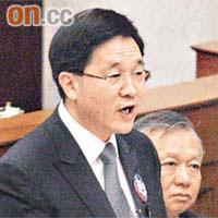 林瑞麟昨當上政府炮手，向公民黨開火。