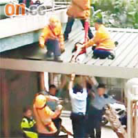 東涌逸東邨上月發生一宗母親攬女跳樓案，結果母死女重傷。	資料圖片