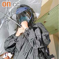 被告區婉華曾任職政府高級律師。