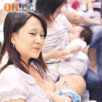港婦女多接觸陽光，母乳中的維他命Ｄ充足。