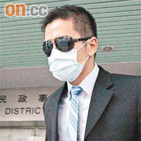 廉署執行處調查主任鄭思聰在超市偷紅酒，判罰社會服務令。