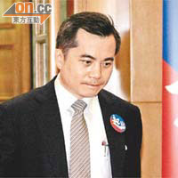 黃仁龍律政司司長 