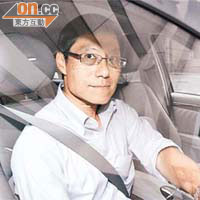 裁判官阮偉明審理覆核聆訊後駕車離開法院。