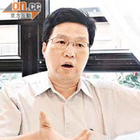 佘慶雲批評屋宇署審批大廈圖則時有疏漏，引發業主和管理公司間的爭拗。	資料圖片