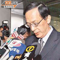 歐化藥業有限公司總經理李漢光昨在庭外兩度向死者家屬道歉。