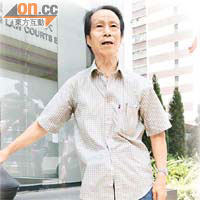 仗義老翁徐威獲撤銷控罪後，在庭外狂轟食環署販管隊「專蝦老人家」。