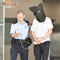 警方由醫院押解詹昌盛往警署。