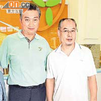 陳振彬（左）一手湊大嘅德育發展中心開辦課程，李寧（右）到場打氣。