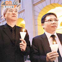 董耀中（左）及胡兆英（右）也有出席悼念活動。