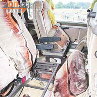 港人被殺慘劇發生後，旅遊車內血漬斑斑。	資料圖片