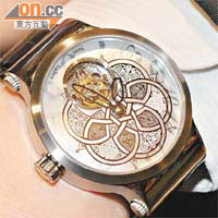 圖為蔡國雄設計嘅St. Gallen陀飛輪錶。
