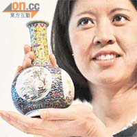 「四季花卉」圖紙搥瓶<br>估價$6,000萬至$8,000萬
