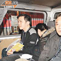 六福珠寶其中一名售貨員涉自編自演「被劫案」，被警方帶署調查。