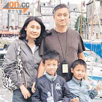 陳振彬同家人遊覽Honfleur呢個古老漁港時，覺得值得香港鯉魚門借鏡。	陳振彬提供圖片