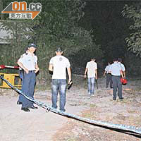 大批警員封鎖大潭山搜查。
