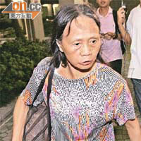 鄧綺瑜昨晚回家時，拒談訴訟情況。