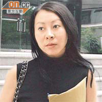 事主陳惠儀聲稱意外令她腿部受傷，不敢穿短褲和短裙。