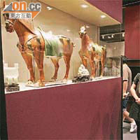 唐三彩瓷器馬屬盛唐出產的珍品。
