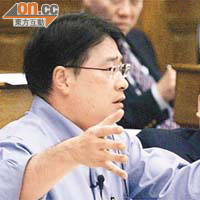 李華明批評政府無從規限保險公司加保費,令保險公司變「肥仔」。