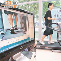 運動醫學及健康科學中心即場提供跑步姿態分析等測試，讓市民了解跑步的科學原理。