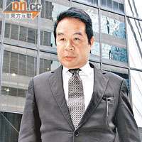 經紀估楊家誠炒股賺千萬