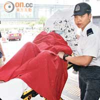 失學少女割雙腕尋死