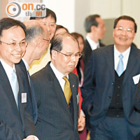 政壇：官員議員不知民生疾苦