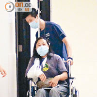 赤柱孝順女救蹈海母