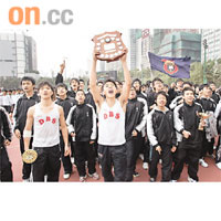 男拔在田徑場上稱王，「水陸兩路」都咁威。