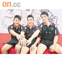 首次出戰「七欖」的何子俊（左）及姚錦成（右），跟隊長王俊喬齊聲要打好波回饋香港球迷。 	洪家健攝