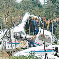 成都民航教練機墜毀2死