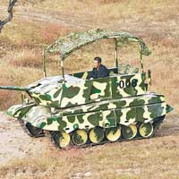 瀋陽農民自製坦克