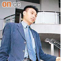 首被告楊志威昨續出庭應訊。